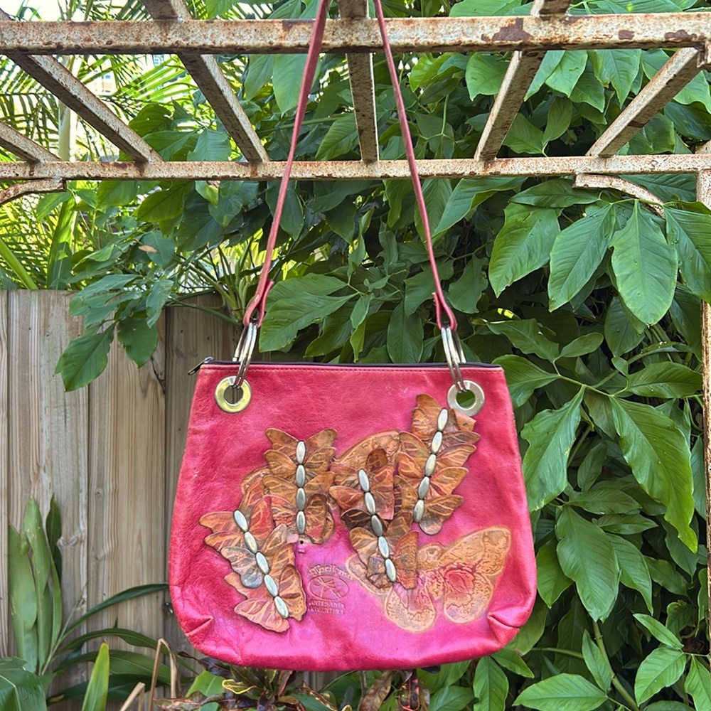 Vintage Made in Argentina embossed leather poppy color butterfly shoulder bag